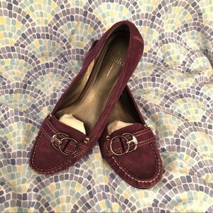 Linea Paolo Size 11 Purple Suede Kitten Heels